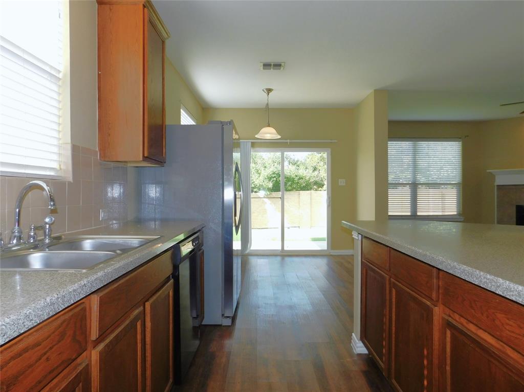 316 Hummingbird Drive Property Photo 13