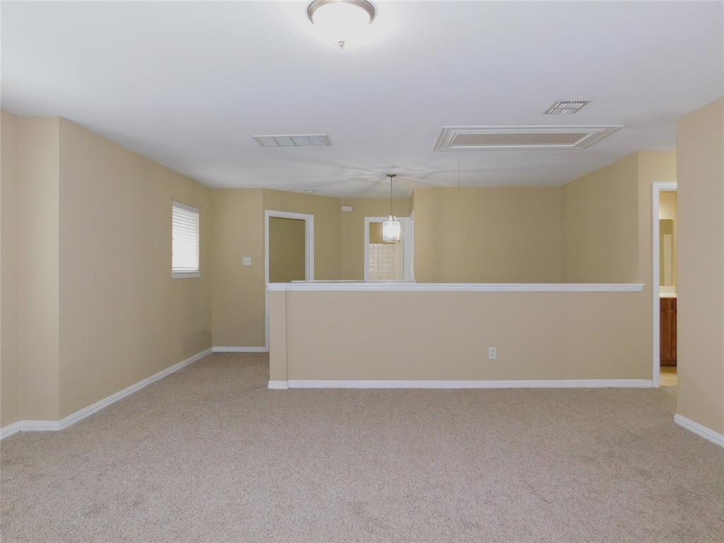 316 Hummingbird Drive Property Photo 24