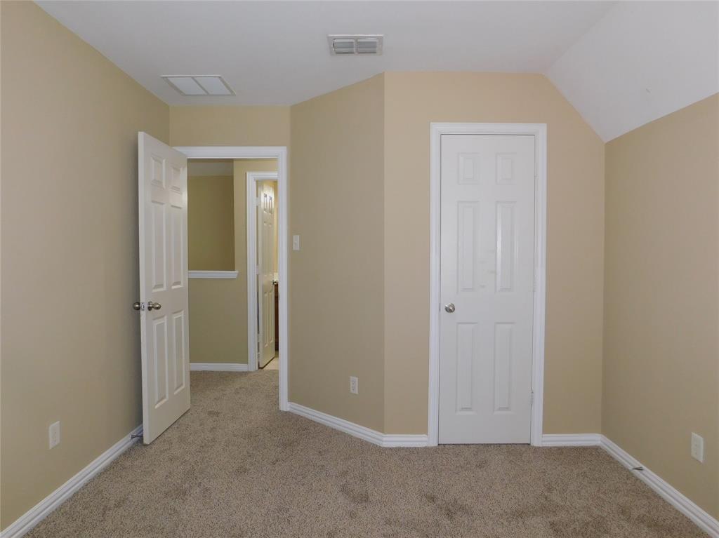 316 Hummingbird Drive Property Photo 31
