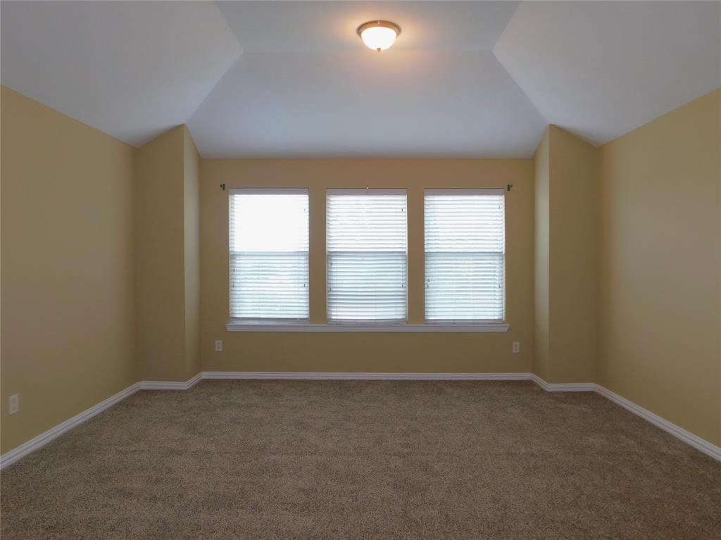 316 Hummingbird Drive Property Photo 35