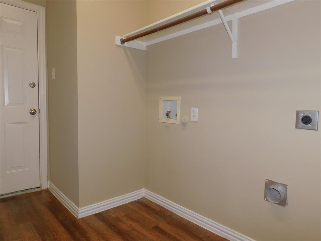 316 Hummingbird Drive Property Photo 36