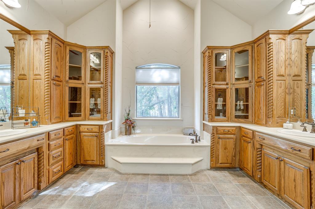 392 Creek Bend Drive Property Photo 21