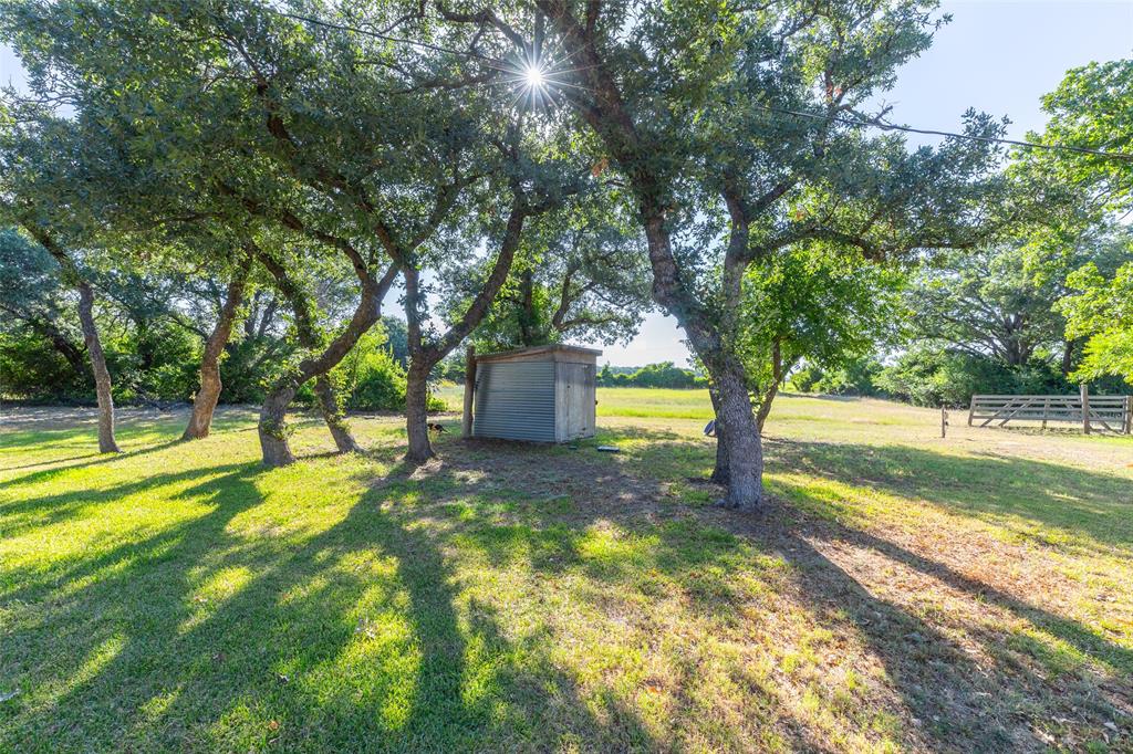 8504 County Road 258 Property Photo 9