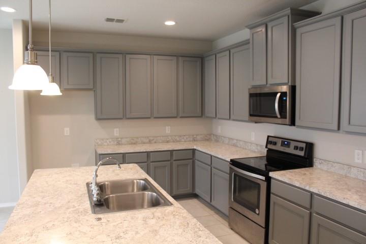 3705 Fossil Tree Lane Property Photo 6