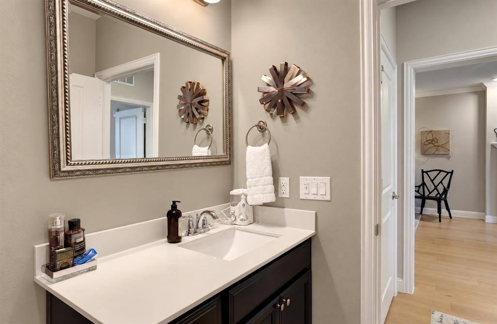 651 N Watters Road 1204 Property Photo 19