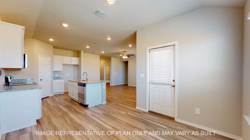 10413 Altair Drive Property Photo 6