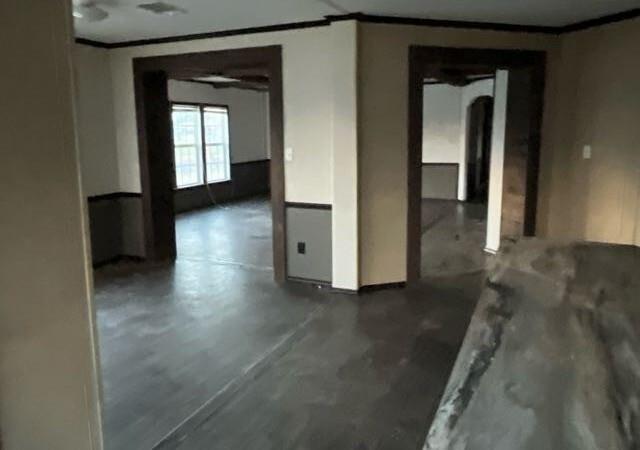 209 N Avenue C Property Photo 14