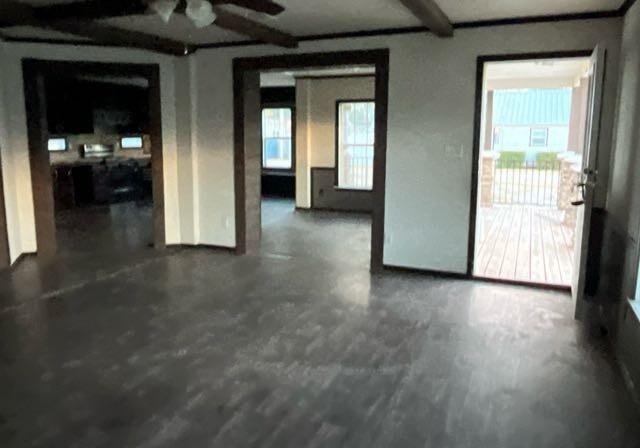 209 N Avenue C Property Photo 17