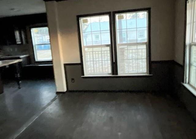 209 N Avenue C Property Photo 18