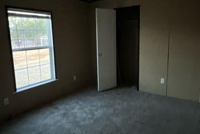 209 N Avenue C Property Photo 19