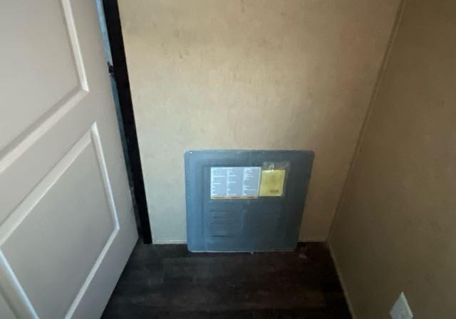 209 N Avenue C Property Photo 34