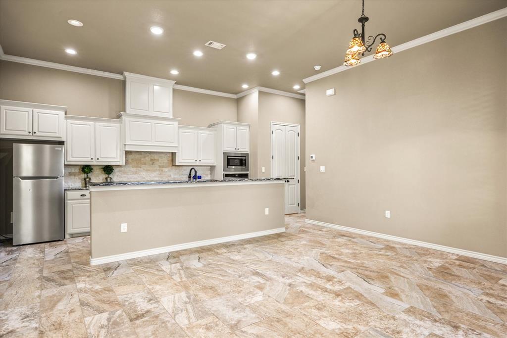 3503 Fountain Way Property Photo 9