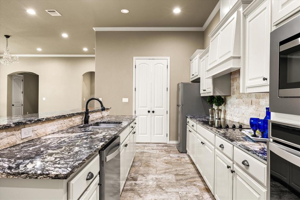 3503 Fountain Way Property Photo 14