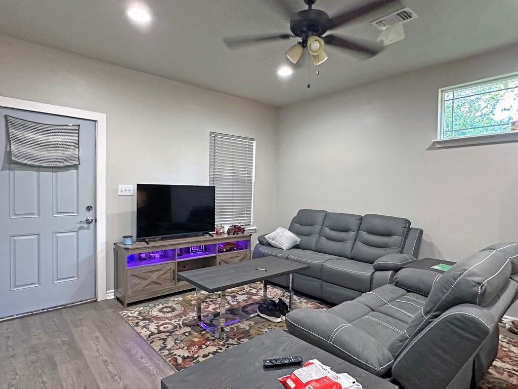 11281 Moss Street Property Photo 3