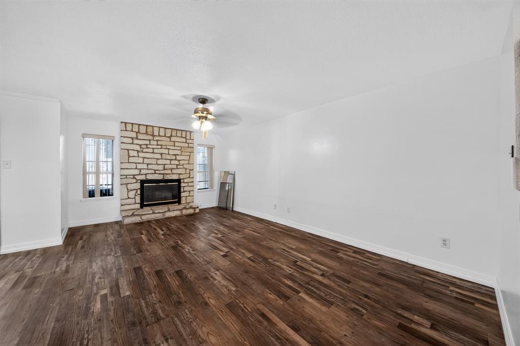 7335 Antoine Drive Property Photo 7