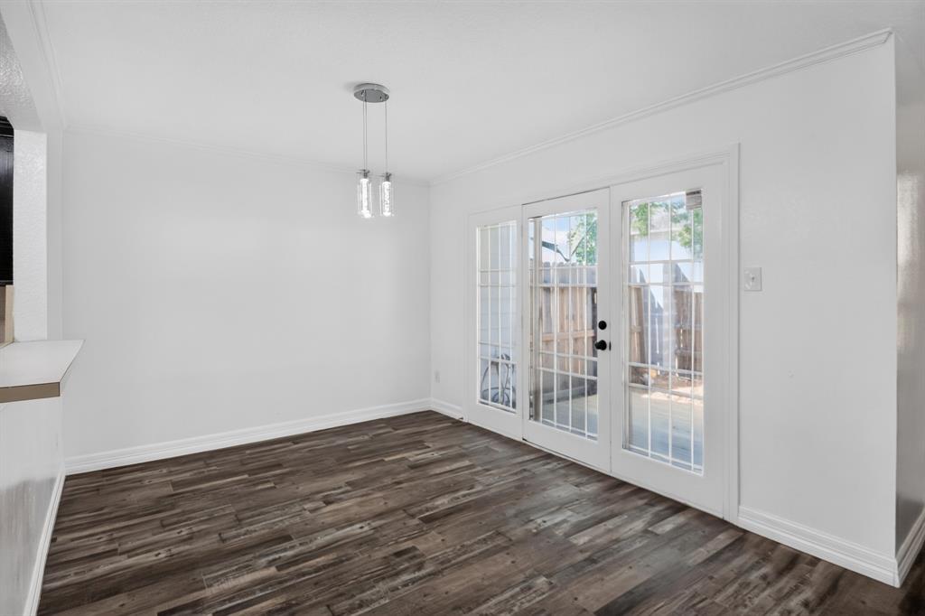 7335 Antoine Drive Property Photo 15