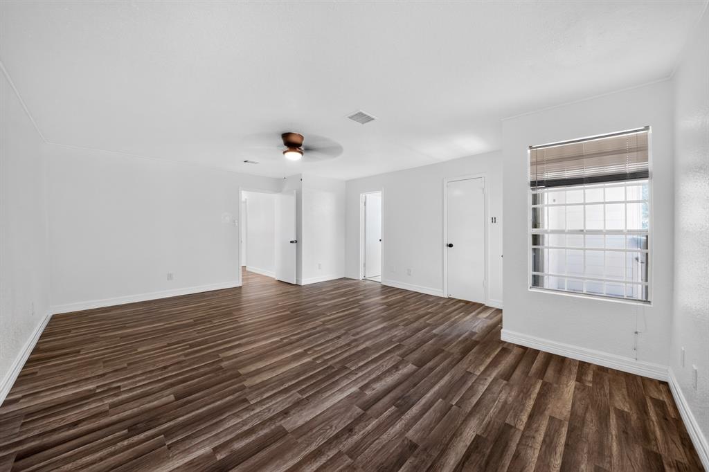 7335 Antoine Drive Property Photo 19