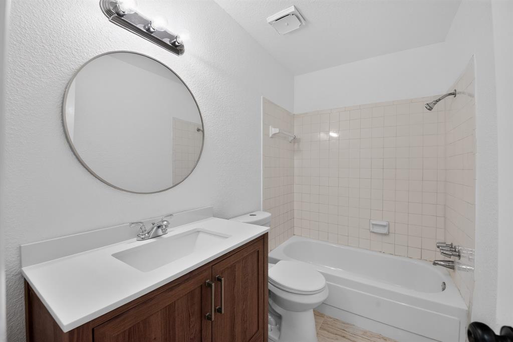 7335 Antoine Drive Property Photo 27