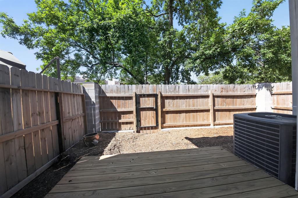 7335 Antoine Drive Property Photo 31