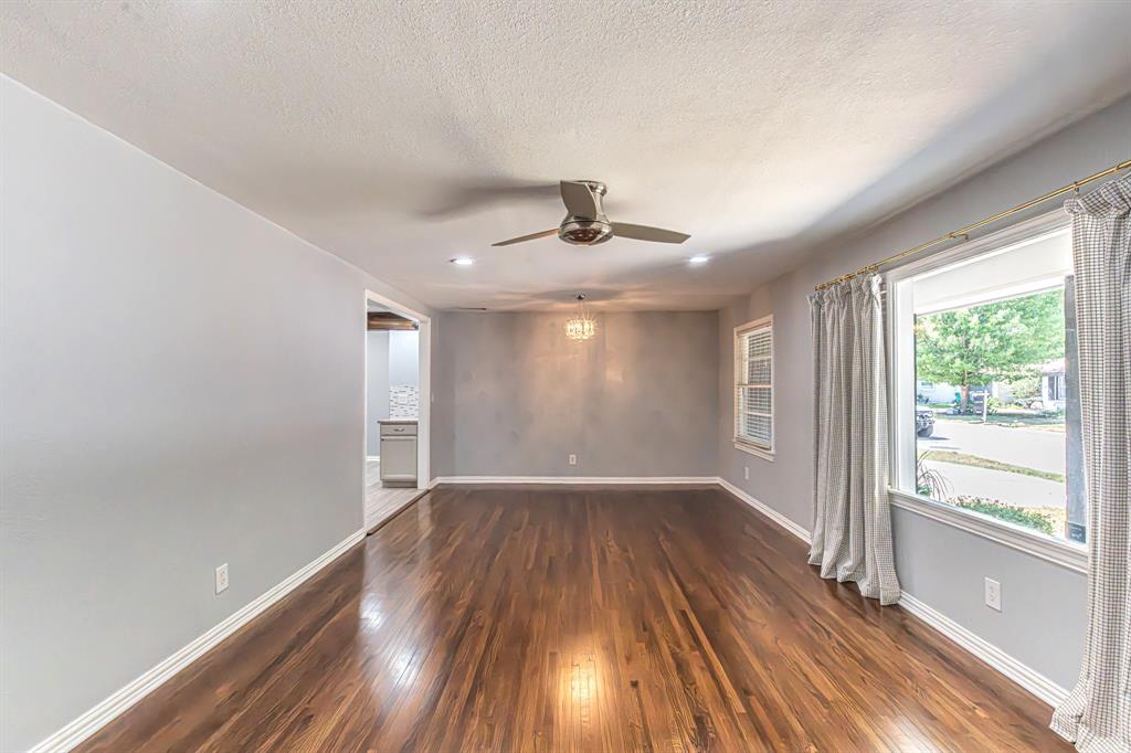 5713 Tracyne Drive Property Photo 4