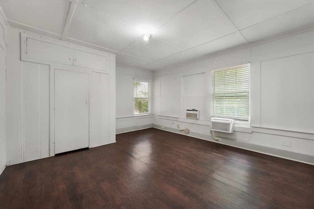 3715 Travis Avenue C Property Photo 10