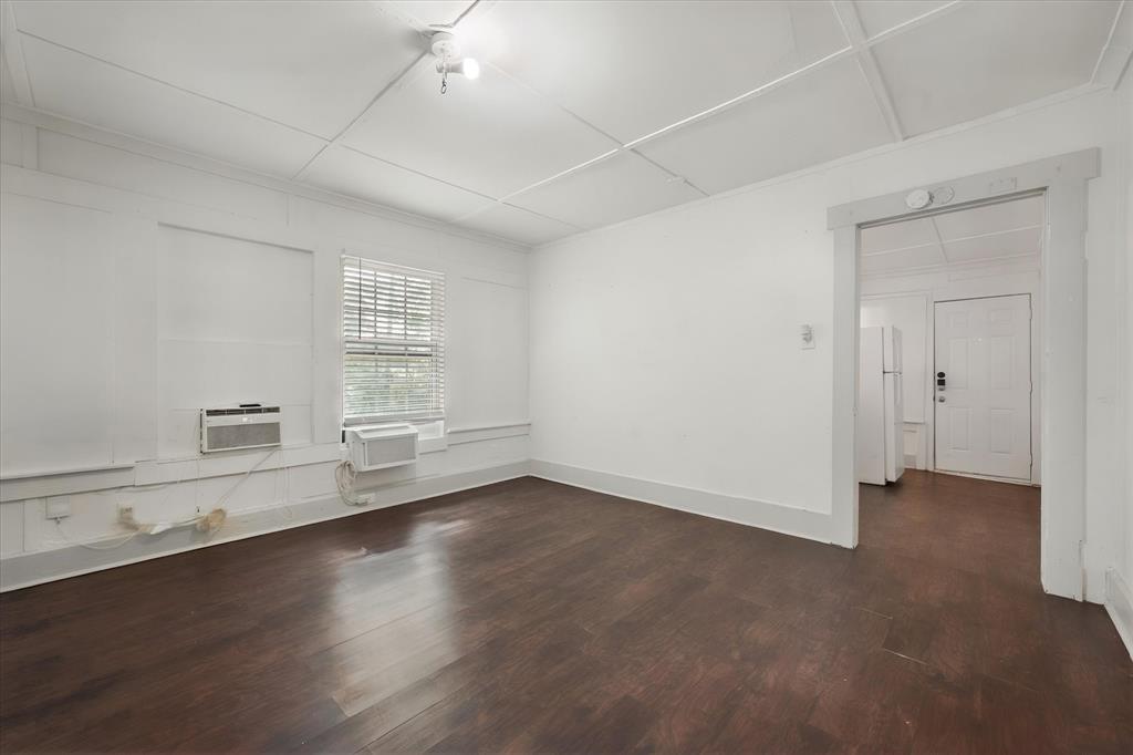 3715 Travis Avenue C Property Photo 11