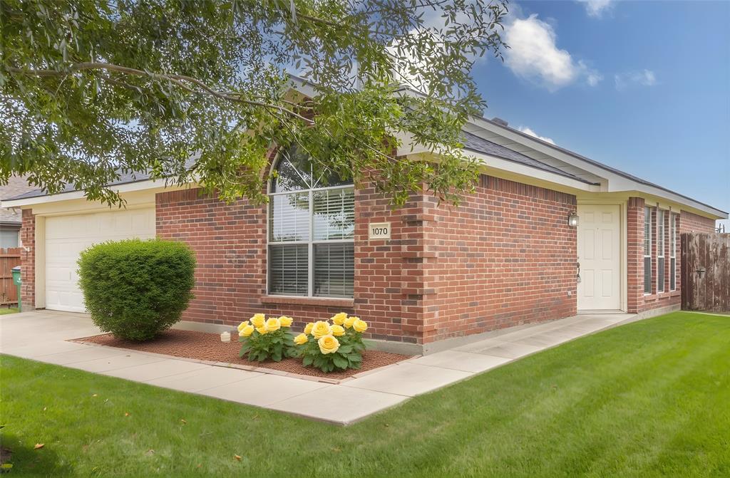1070 Mellanie Lane Property Photo 3