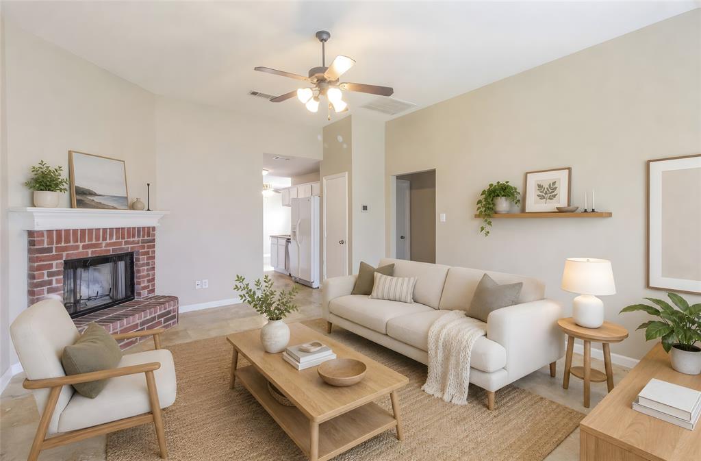 1070 Mellanie Lane Property Photo 4