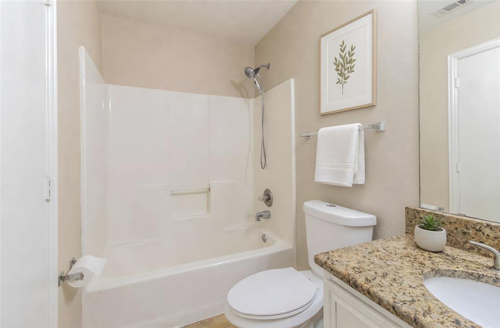 1070 Mellanie Lane Property Photo 14