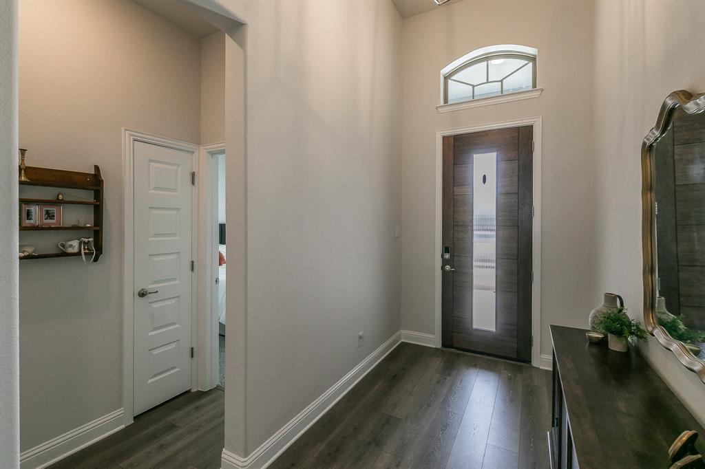 2622 Melrose Drive Property Photo 4
