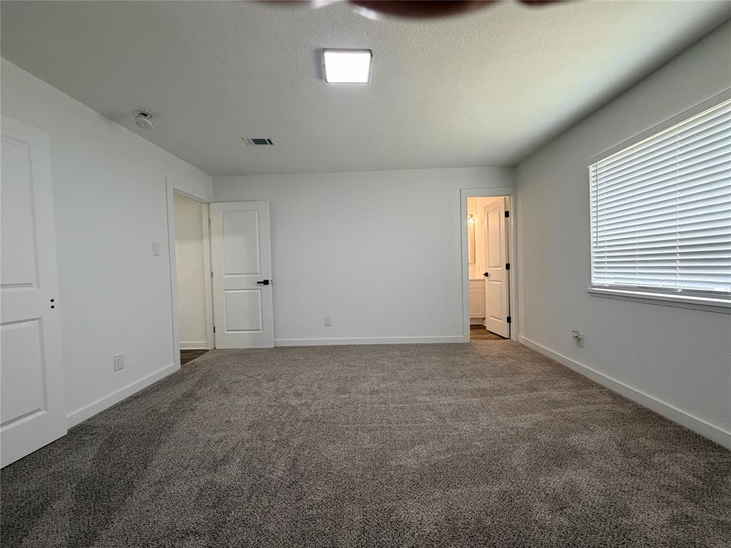 124 W Way Drive Property Photo 21