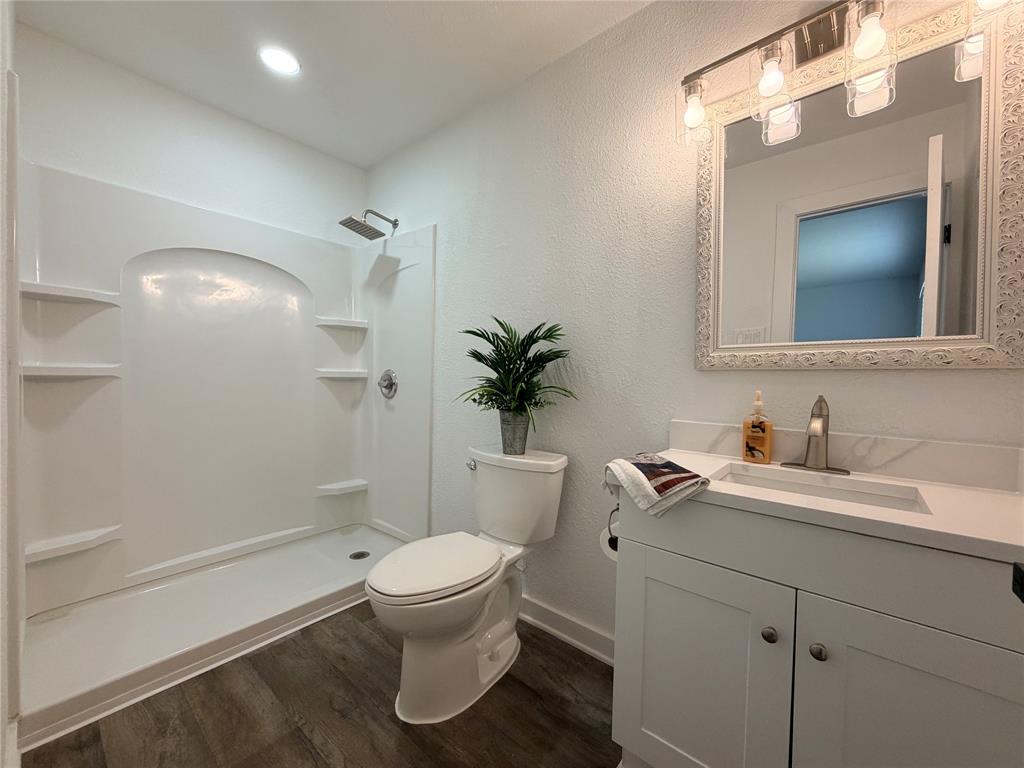 124 W Way Drive Property Photo 22