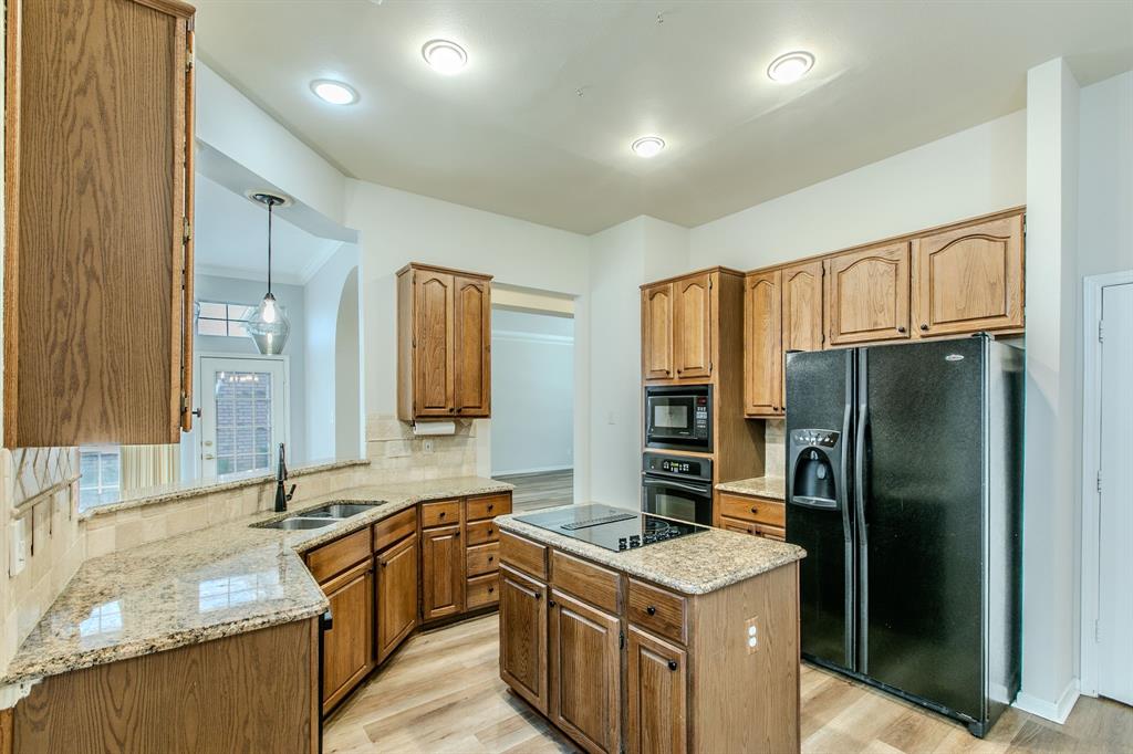 3107 Lake Oak Drive Property Photo 6