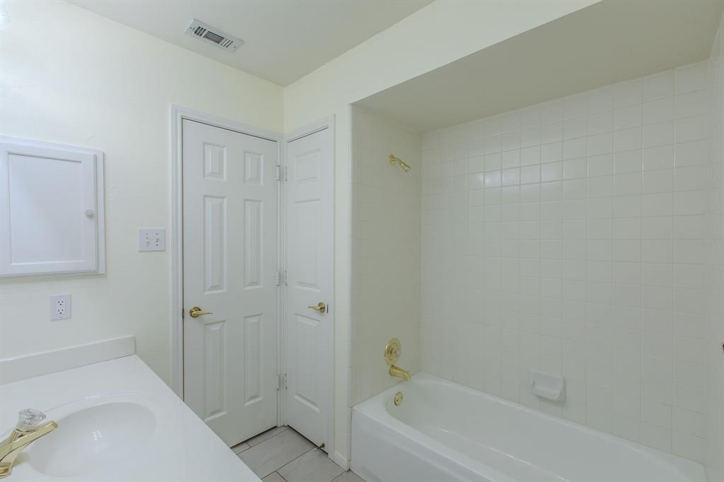 3107 Lake Oak Drive Property Photo 22