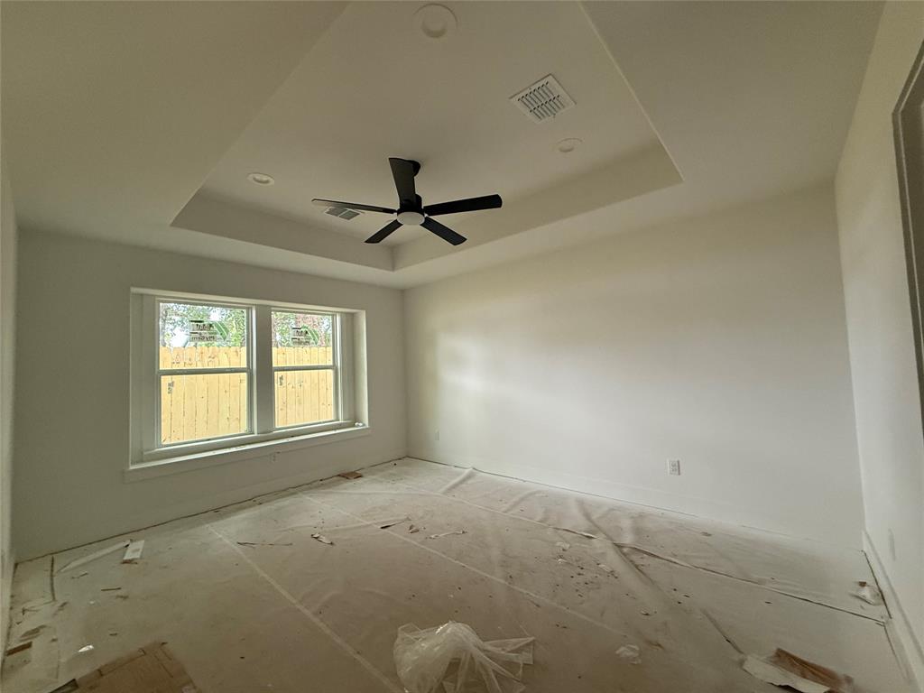 2703 Springdale Street Property Photo 5