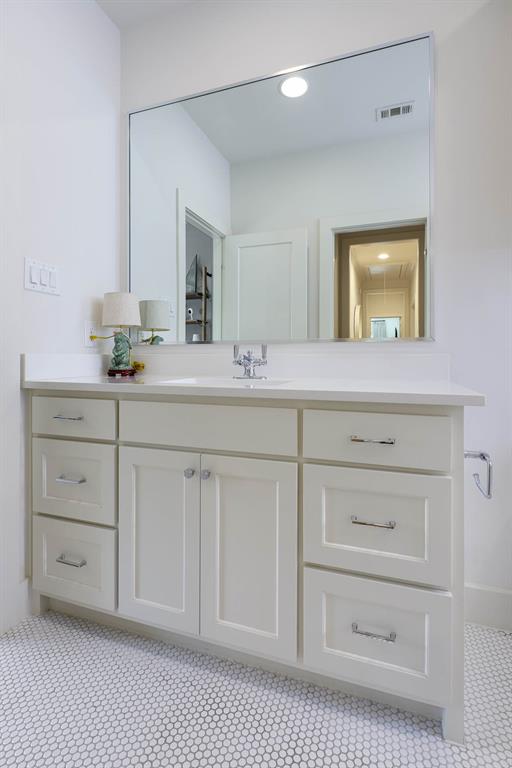 7407 Morton Street Property Photo 23
