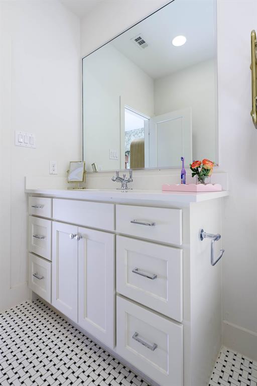 7407 Morton Street Property Photo 25