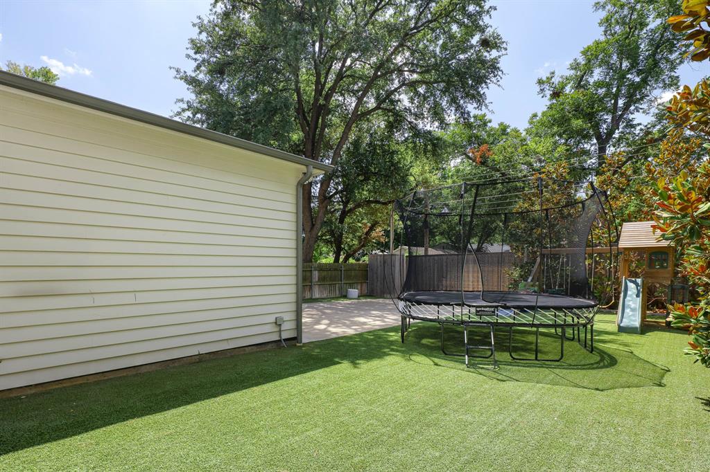 7407 Morton Street Property Photo 32