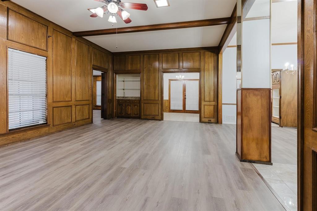 706 Mount Vernon Drive Property Photo 8
