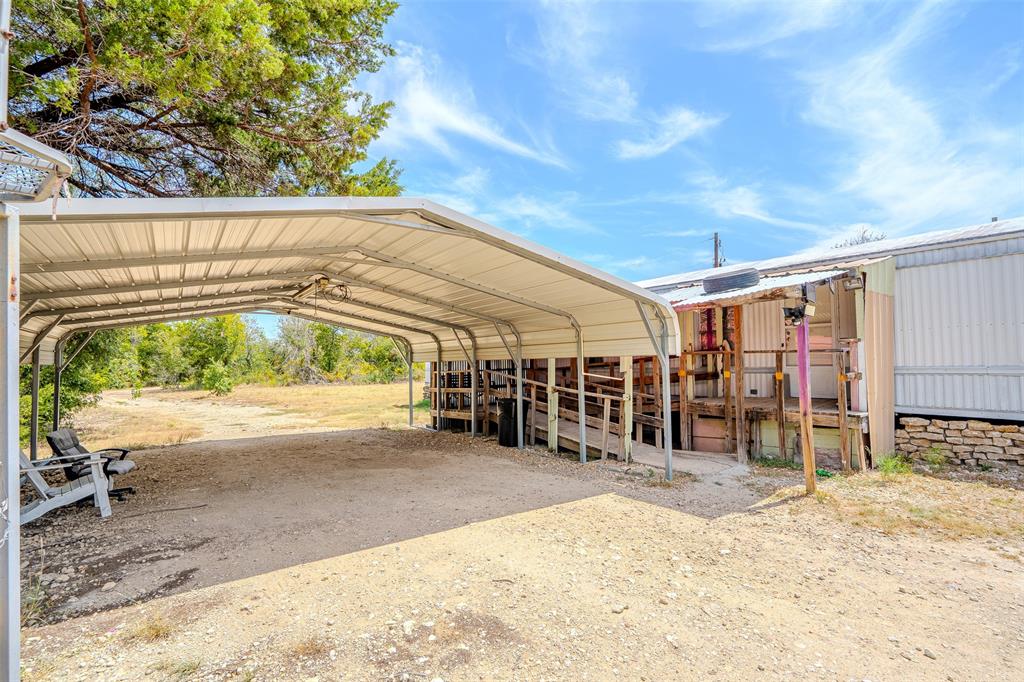 1950 Fm 2823 Property Photo 3