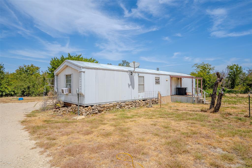 1950 Fm 2823 Property Photo 5