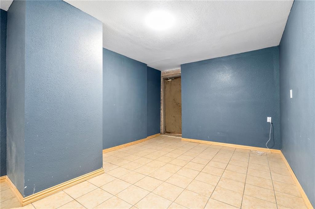 103 W Main Street Property Photo 31