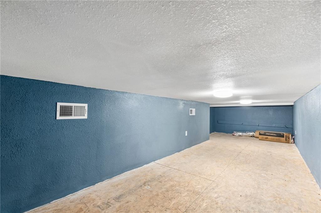 103 W Main Street Property Photo 33