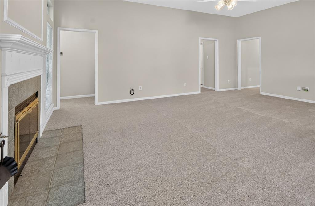6928 Spring Valley Way Property Photo 11