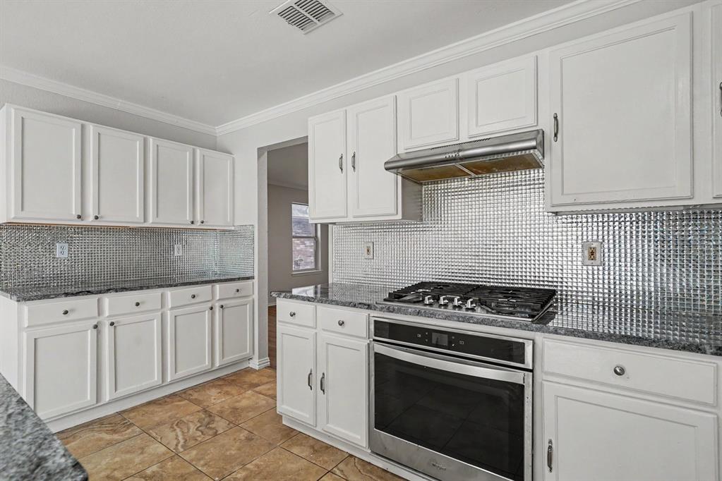 4800 Sleepy Ridge Circle Property Photo 18
