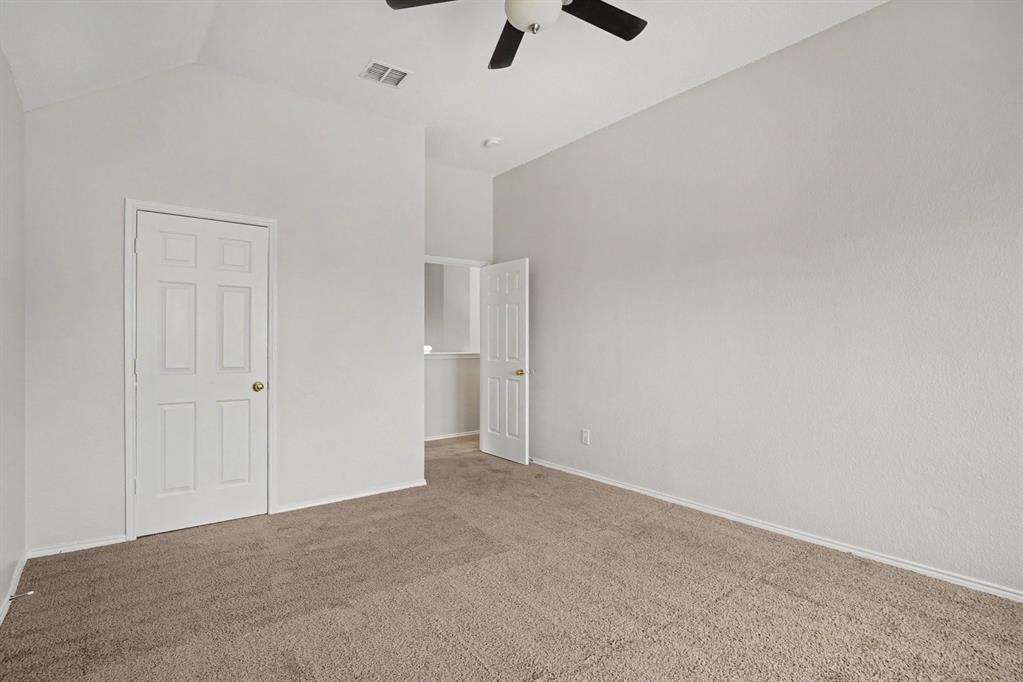 4800 Sleepy Ridge Circle Property Photo 27