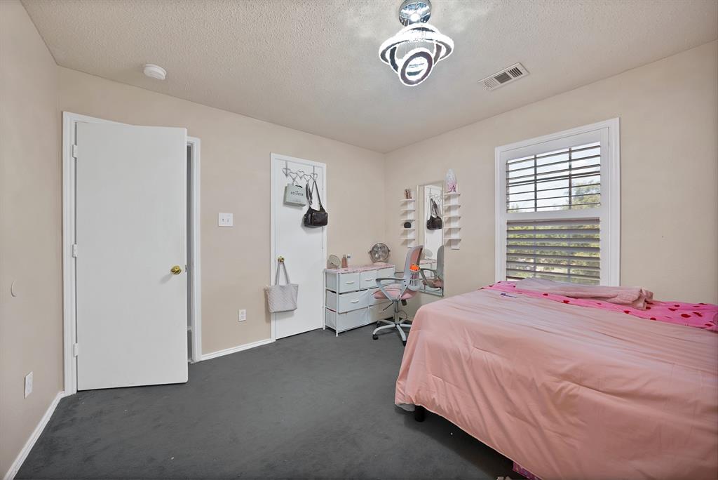 3101 Silver Creek Drive Property Photo 25