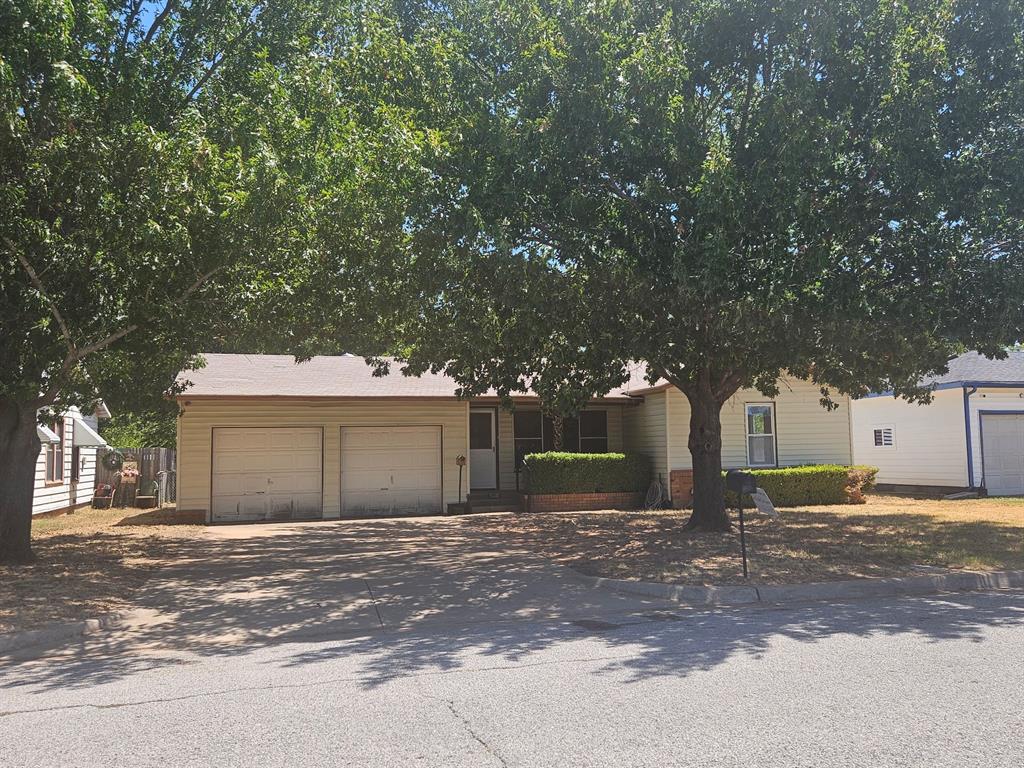 540 Harrison Lane Property Photo 1