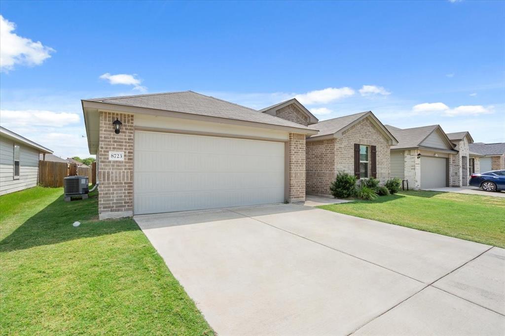 8723 Brahma Plains Road Property Photo 3