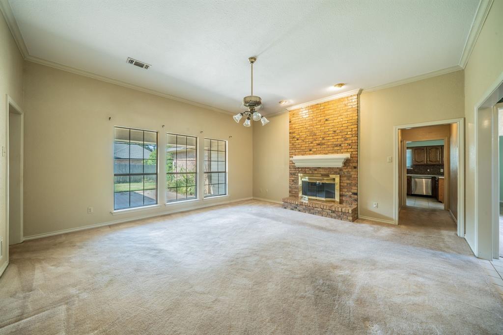 529 Winston Street Property Photo 3
